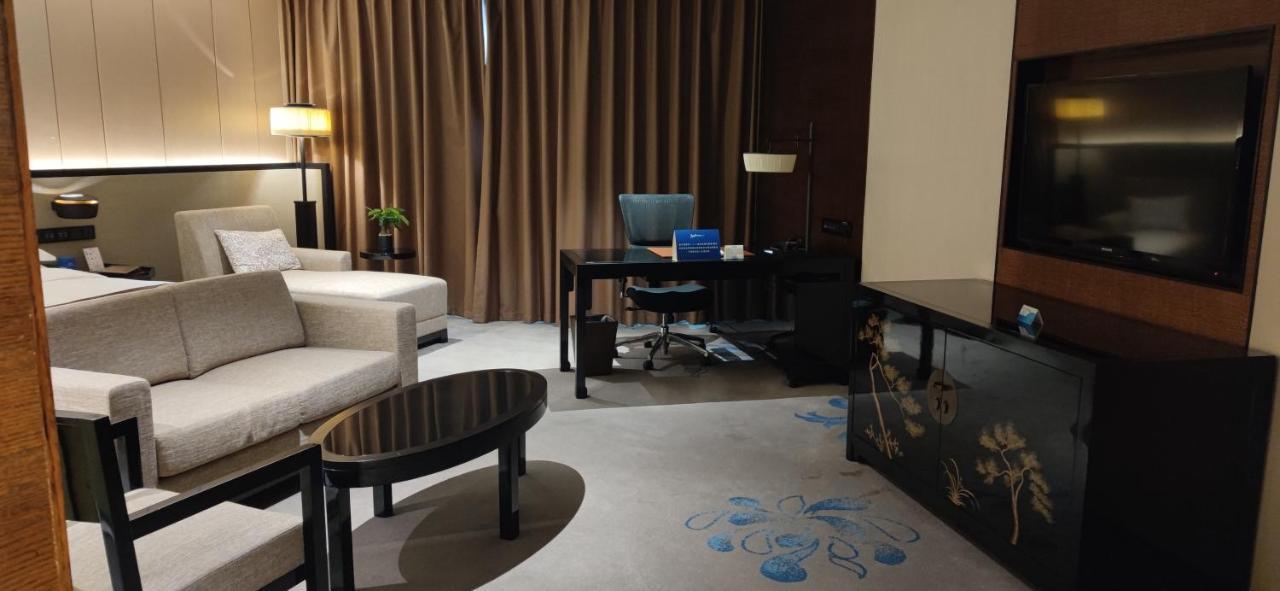 Chongqing Ronghui Grand Hotel Eksteriør billede