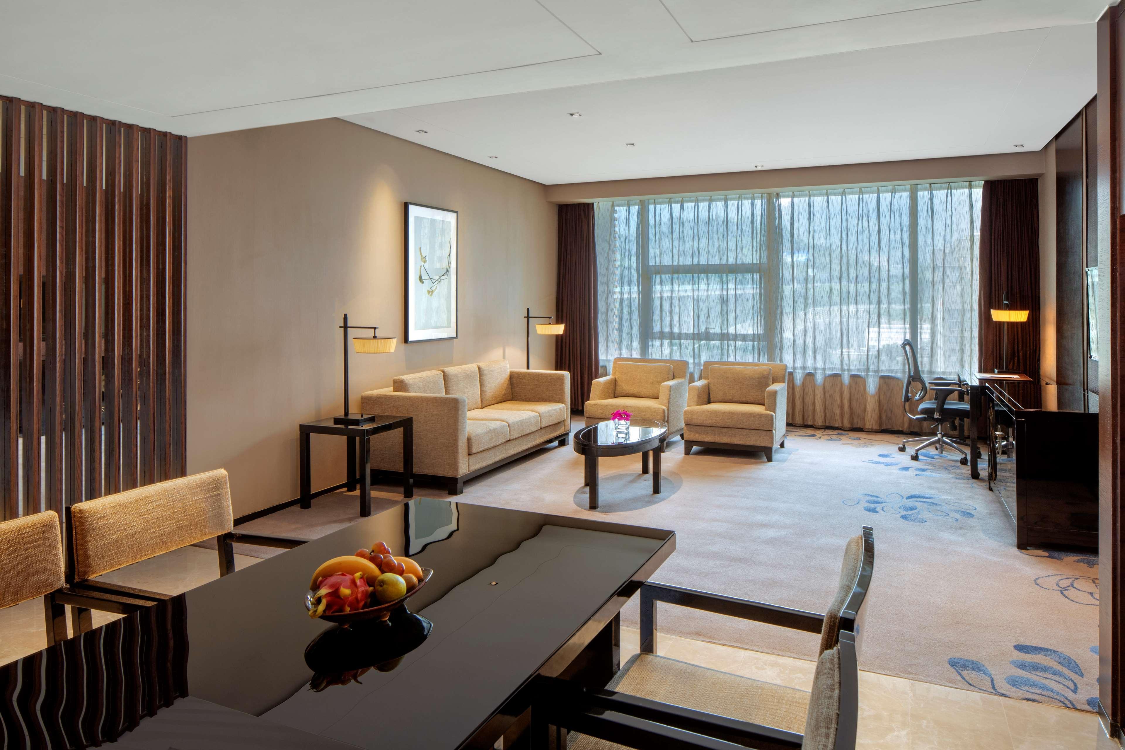 Chongqing Ronghui Grand Hotel Eksteriør billede